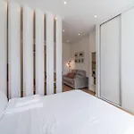 Window To By Amber Star Rent *