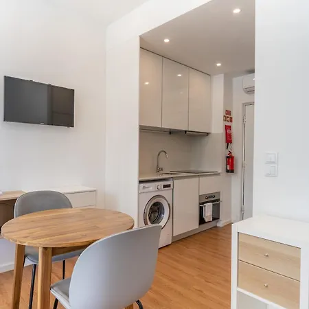 Window To By Amber Star Rent