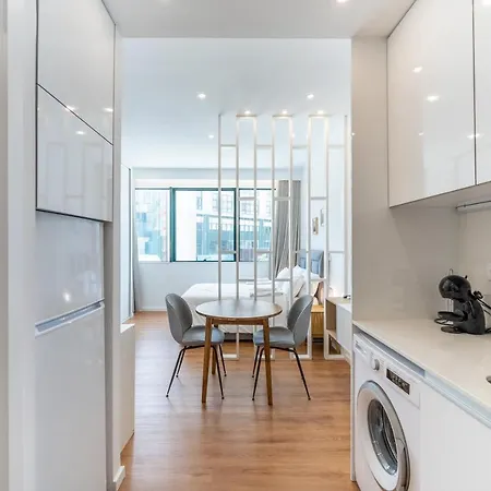 Window To By Amber Star Rent بورتو