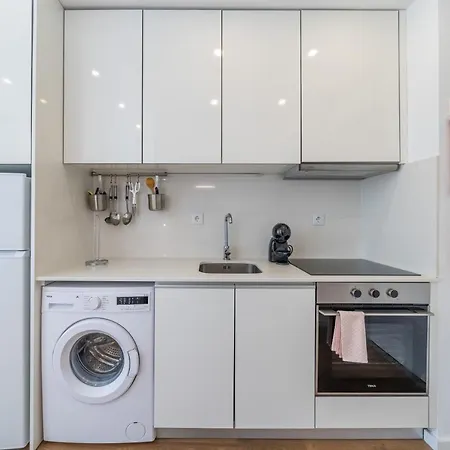 Window To By Amber Star Rent