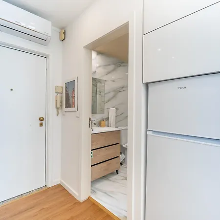 Window To By Amber Star Rent Apartamento