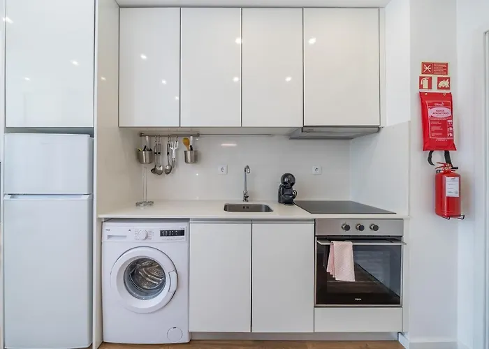 Window To By Amber Star Rent