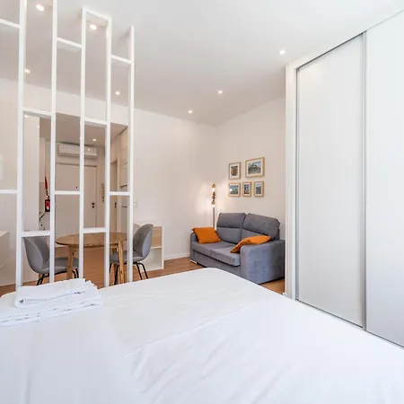 Window To By Amber Star Rent *